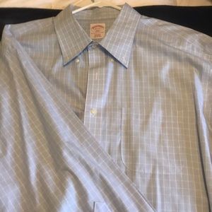 Men’s Brooks Brothers dress shirt